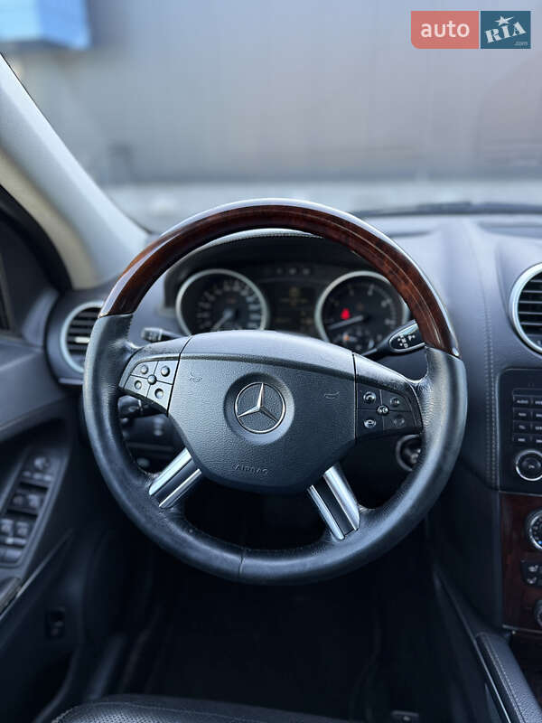 Позашляховик / Кросовер Mercedes-Benz GL-Class 2007 в Києві