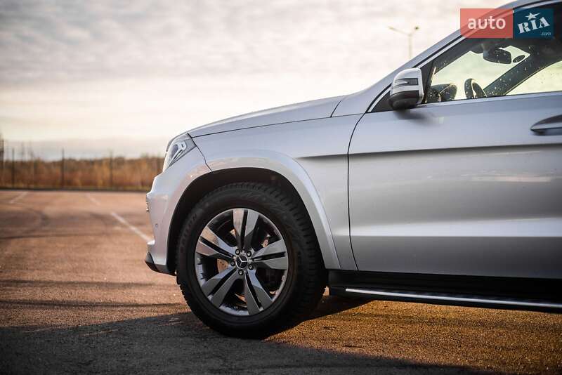 Внедорожник / Кроссовер Mercedes-Benz GL-Class 2015 в Ровно