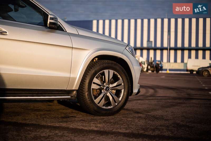 Внедорожник / Кроссовер Mercedes-Benz GL-Class 2015 в Ровно