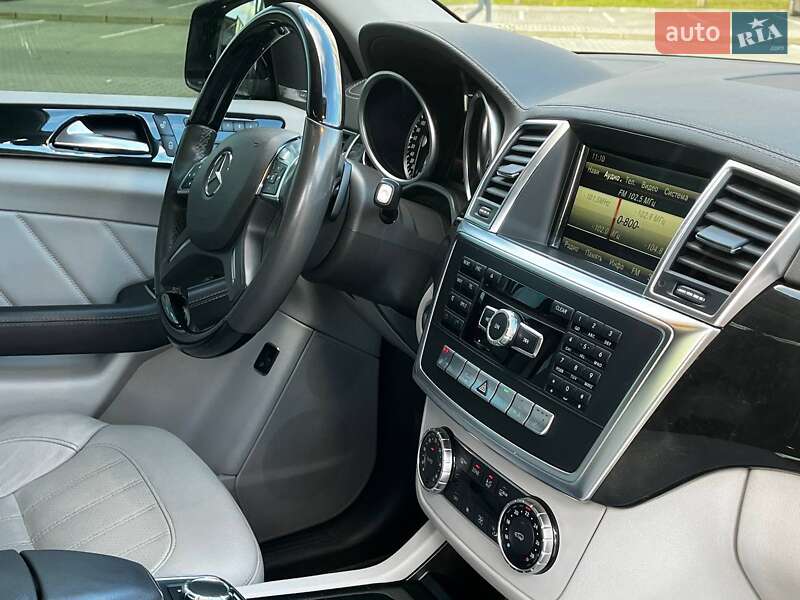 Внедорожник / Кроссовер Mercedes-Benz GL-Class 2016 в Днепре фото 16 Внедорожник / Кроссовер Mercedes-Benz GL-Class 2016 в Днепре