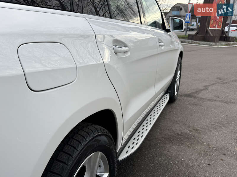 Позашляховик / Кросовер Mercedes-Benz GL-Class 2015 в Смілі