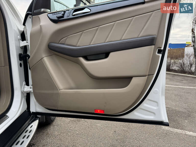 Позашляховик / Кросовер Mercedes-Benz GL-Class 2015 в Смілі