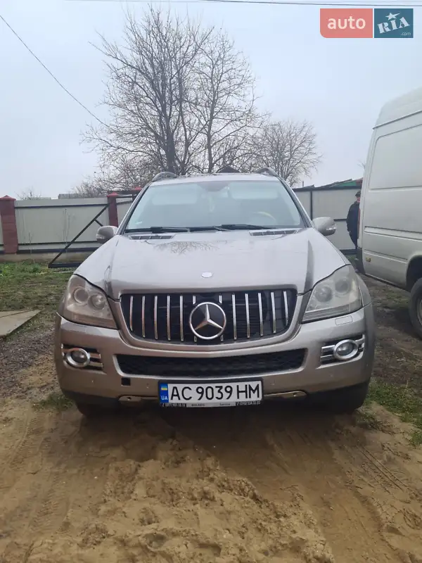 Mercedes-Benz GL-Class