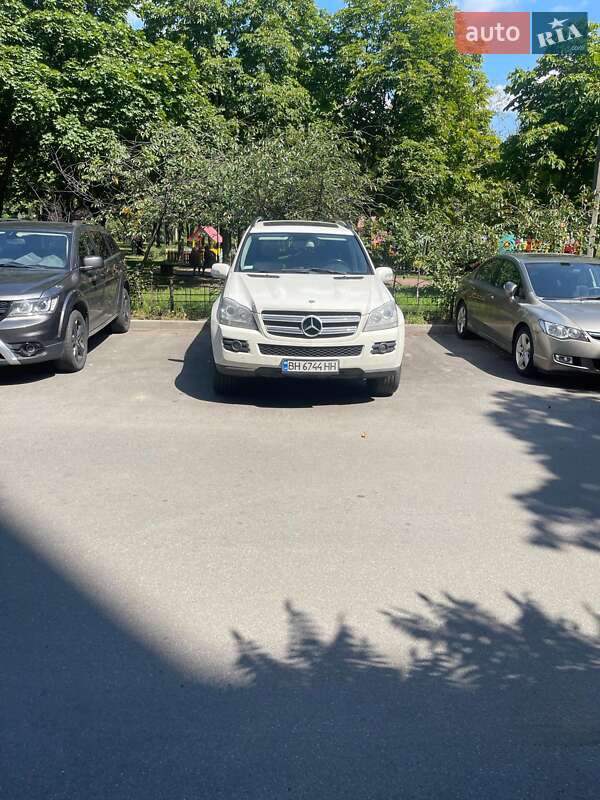 Mercedes-Benz GL-Class 2008 Mercedes-Benz GL-Class 2008