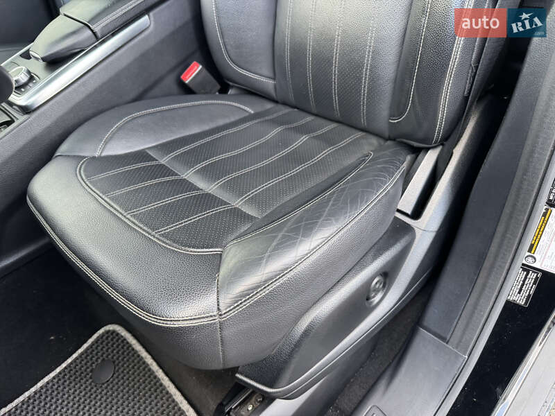 Позашляховик / Кросовер Mercedes-Benz GL-Class 2015 в Києві