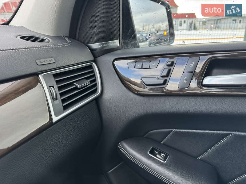 Позашляховик / Кросовер Mercedes-Benz GL-Class 2015 в Києві