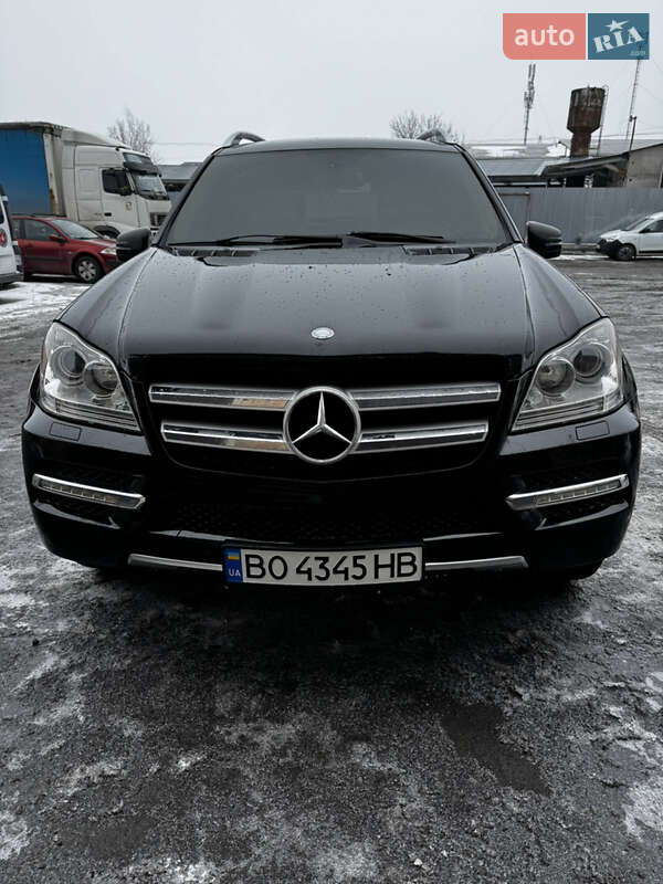 Mercedes-Benz GL-Class 2011