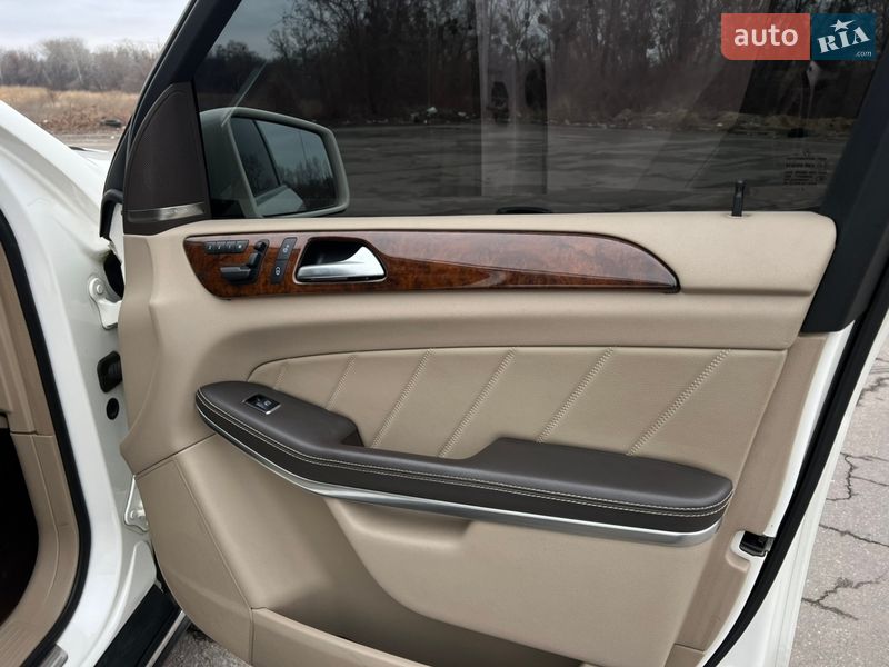 Внедорожник / Кроссовер Mercedes-Benz GL-Class 2012 в Киеве