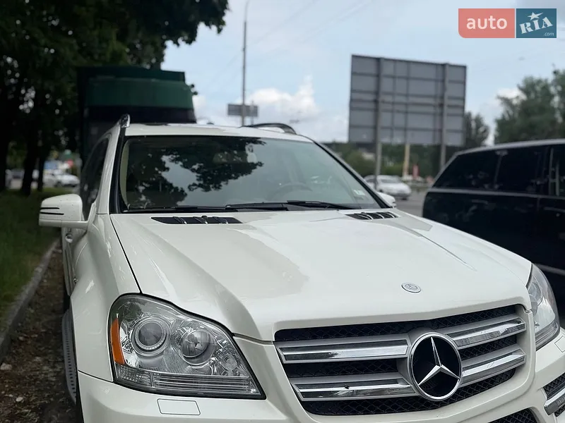 Mercedes-Benz GL-Class 2012