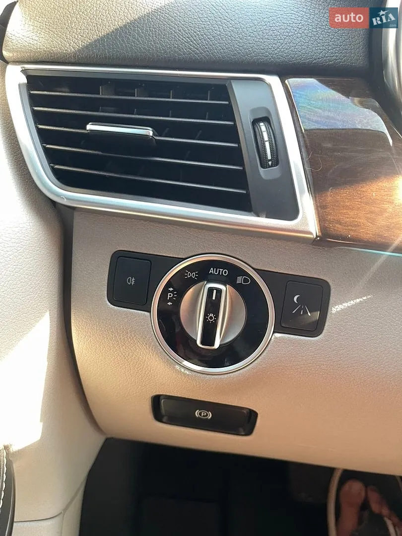 2012 Mercedes-Benz GL-klasse - мініатюра 35