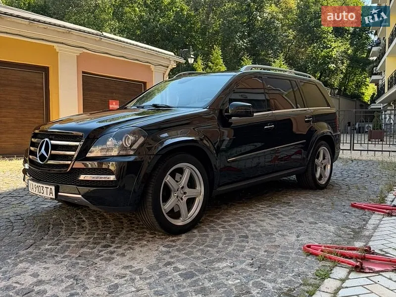 Mercedes-Benz GL-Class 2012