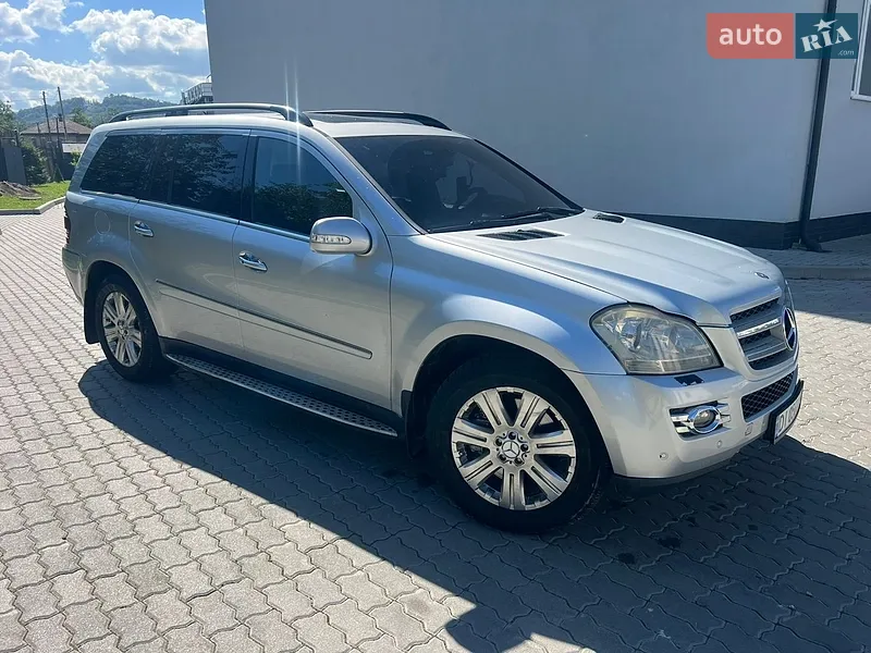 Mercedes-Benz GL-Class