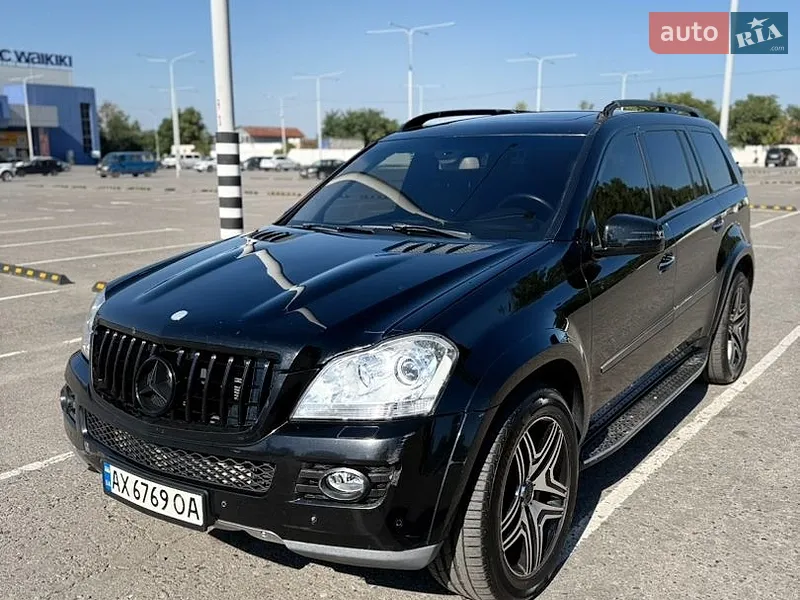 Mercedes-Benz GL-Class