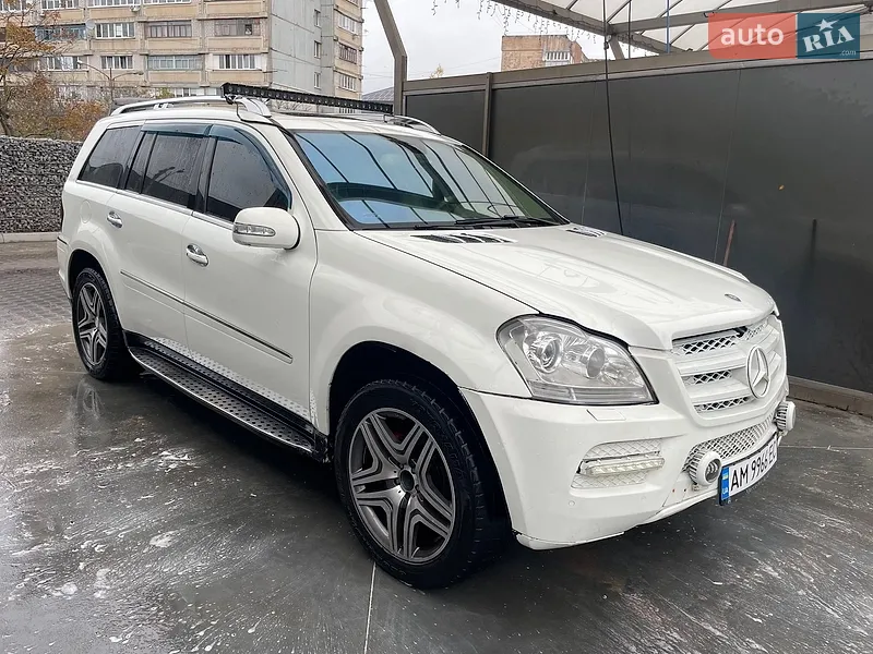 Mercedes-Benz GL-Class