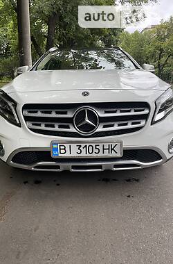 Универсал Mercedes-Benz GLA 250 2018 в Кременчуге