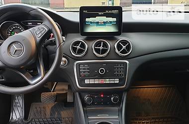 Хетчбек Mercedes-Benz GLA-Class 2017 в 