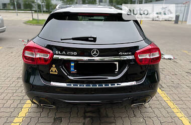 Внедорожник / Кроссовер Mercedes-Benz GLA-Class 2018 в 
