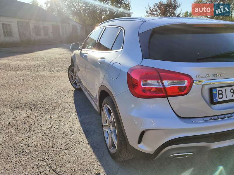 Позашляховик / Кросовер Mercedes-Benz GLA-Class 2017 в Полтаві