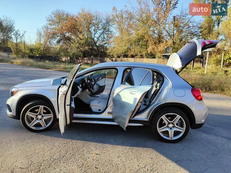 Mercedes-Benz GLA-Class