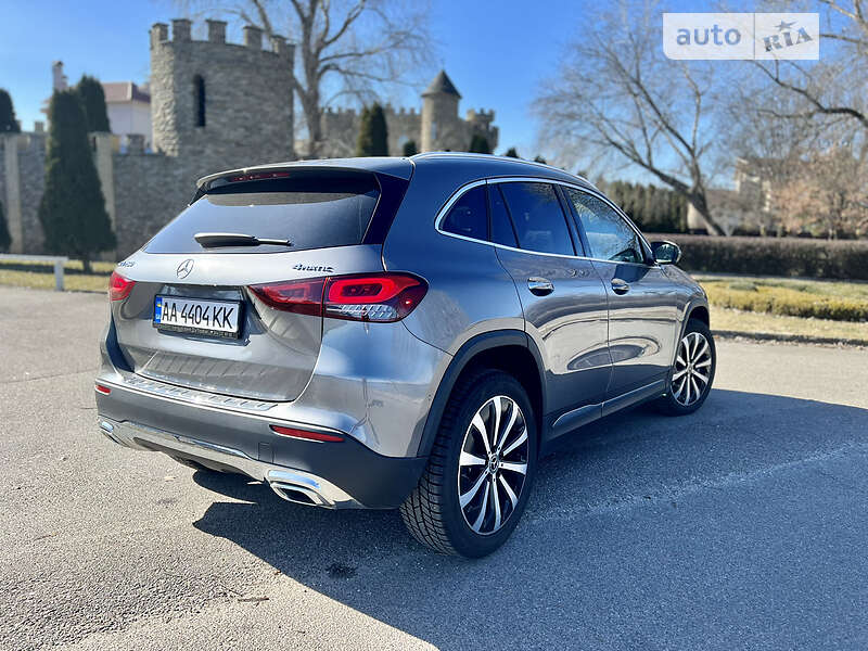 Внедорожник / Кроссовер Mercedes-Benz GLA-Class 2020 в Киеве