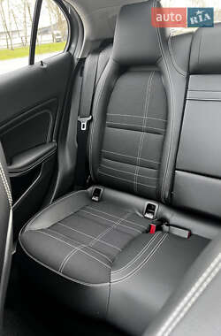 Внедорожник / Кроссовер Mercedes-Benz GLA-Class 2014 в 