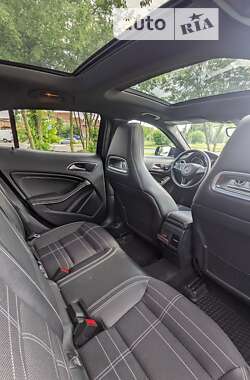 Внедорожник / Кроссовер Mercedes-Benz GLA-Class 2017 в 
