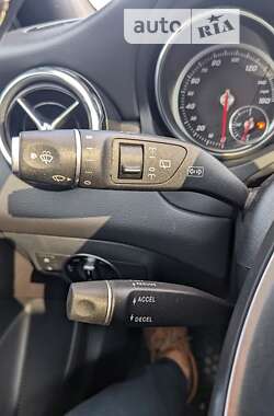 Внедорожник / Кроссовер Mercedes-Benz GLA-Class 2017 в 