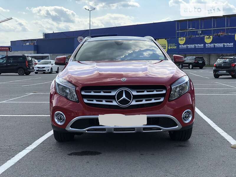 Внедорожник / Кроссовер Mercedes-Benz GLA-Class 2018 в Львове