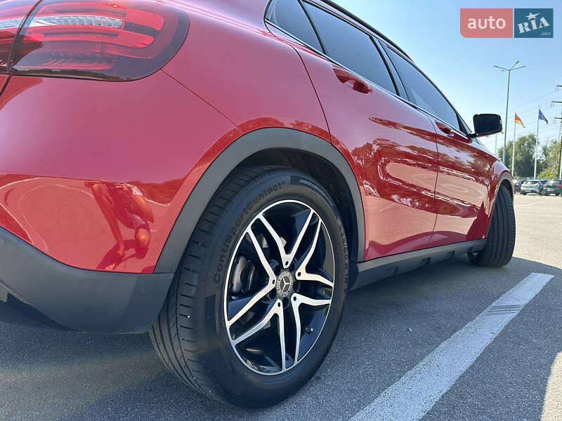 Позашляховик / Кросовер Mercedes-Benz GLA-Class 2018 в Дніпрі