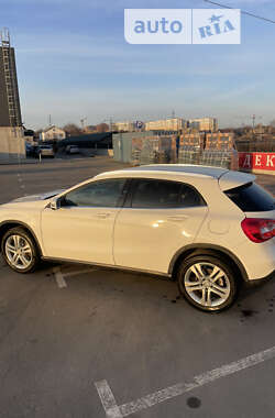 Внедорожник / Кроссовер Mercedes-Benz GLA-Class 2015 в Киеве