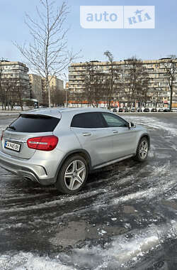 Внедорожник / Кроссовер Mercedes-Benz GLA-Class 2015 в Киеве