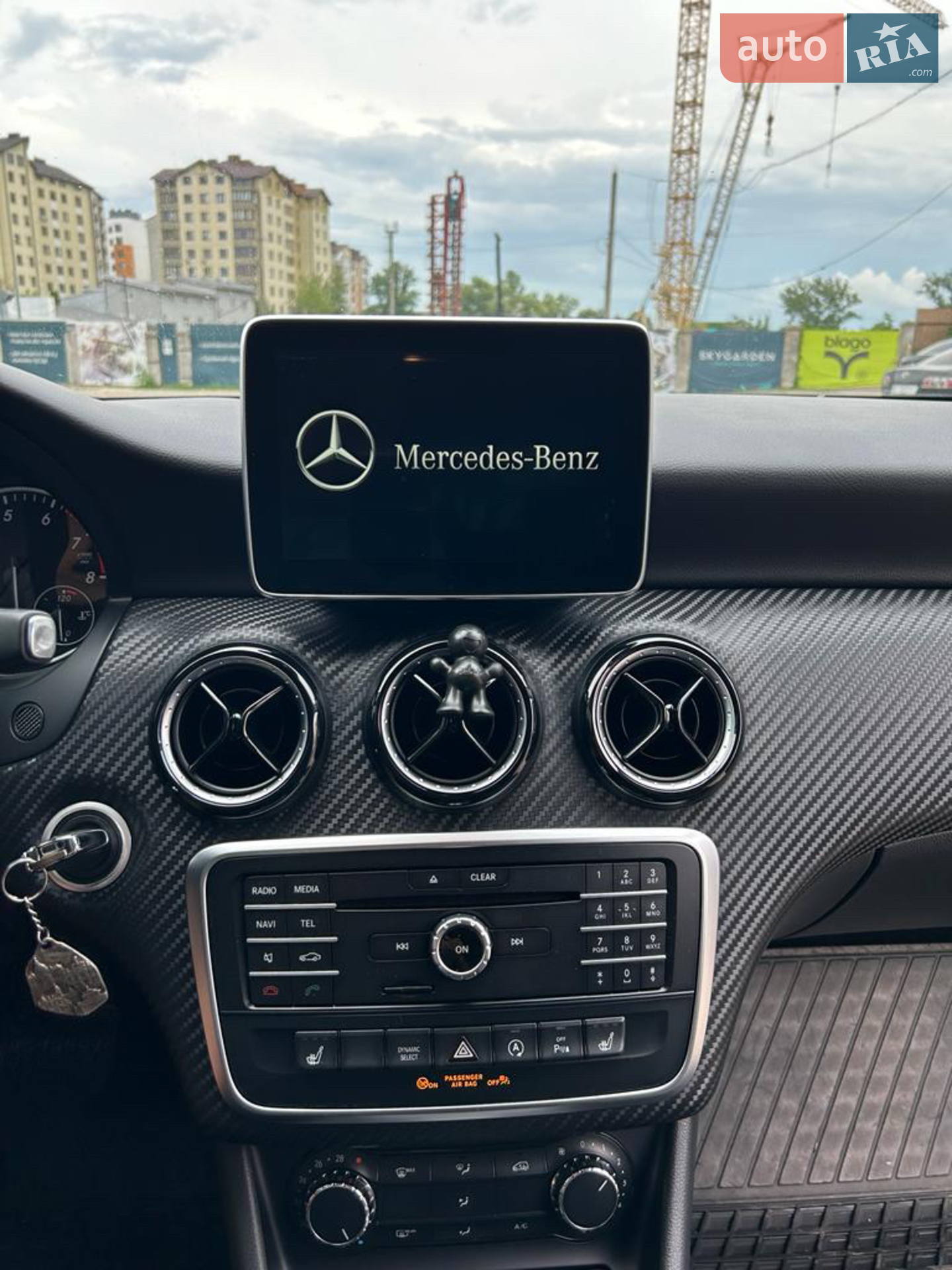 2016 Mercedes-Benz GLA-klasse - мініатюра 38
