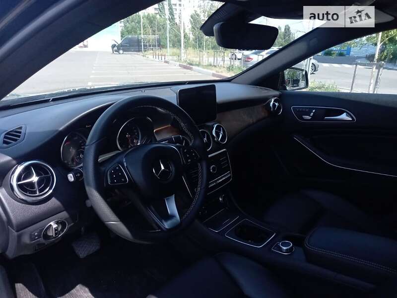 Позашляховик / Кросовер Mercedes-Benz GLA-Class 2018 в Миколаєві