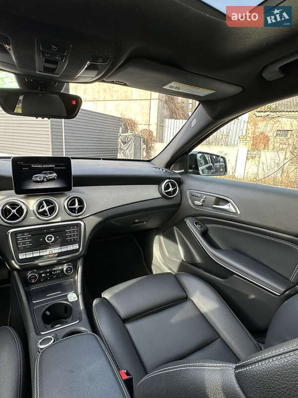 Внедорожник / Кроссовер Mercedes-Benz GLA-Class 2019 в Киеве