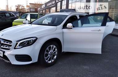 Позашляховик / Кросовер Mercedes-Benz GLA-Class 2019 в Києві