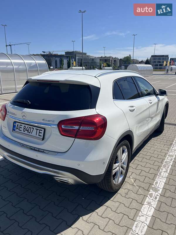 Позашляховик / Кросовер Mercedes-Benz GLA-Class 2016 в Дніпрі
