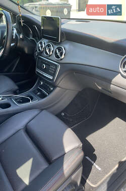 Внедорожник / Кроссовер Mercedes-Benz GLA-Class 2018 в 
