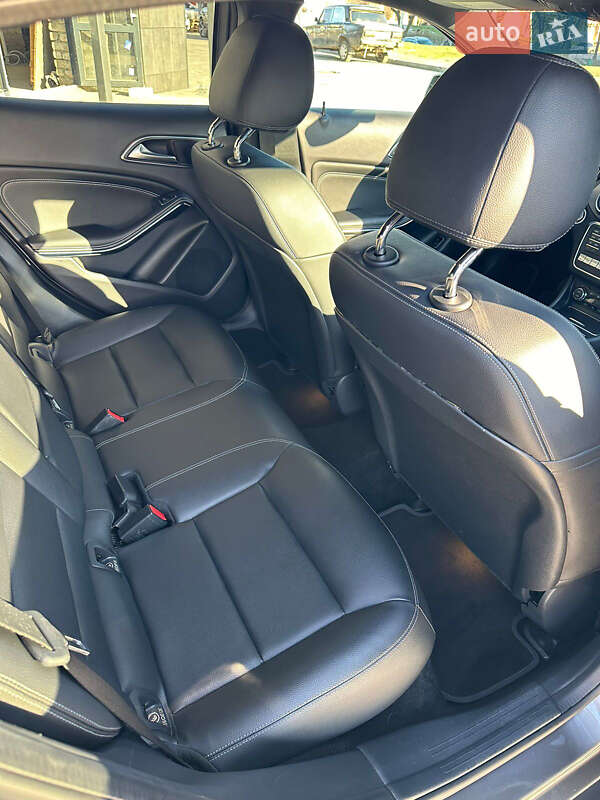 Внедорожник / Кроссовер Mercedes-Benz GLA-Class 2019 в Харькове
