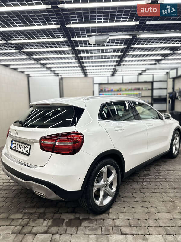 Позашляховик / Кросовер Mercedes-Benz GLA-Class 2018 в Черкасах