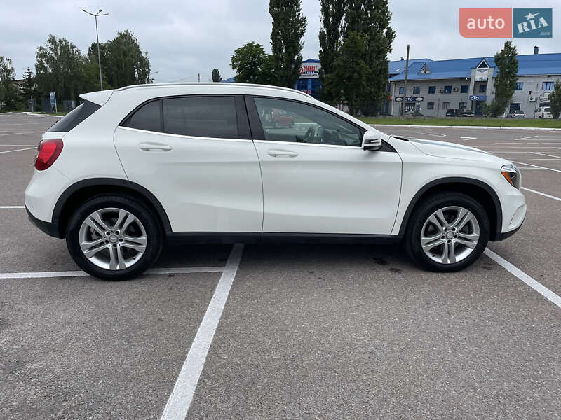 Внедорожник / Кроссовер Mercedes-Benz GLA-Class 2016 в Киеве