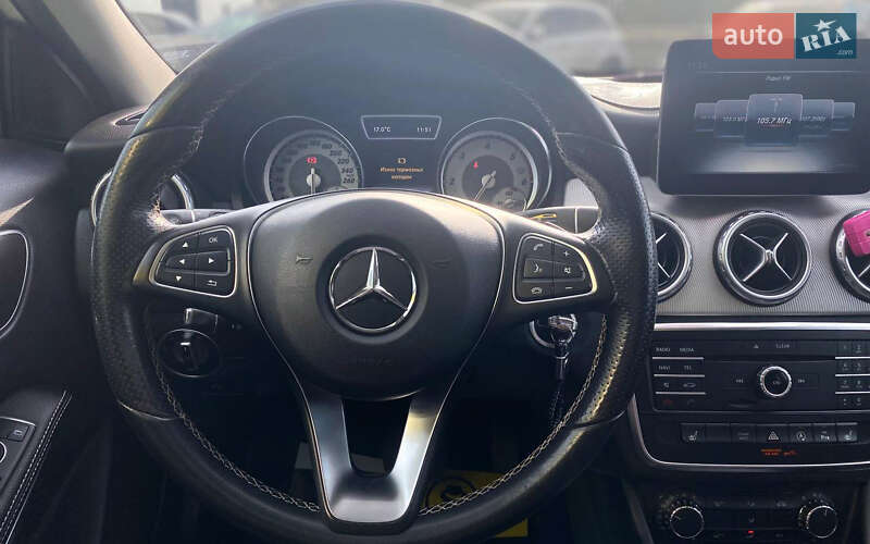 Внедорожник / Кроссовер Mercedes-Benz GLA-Class 2016 в Мукачево