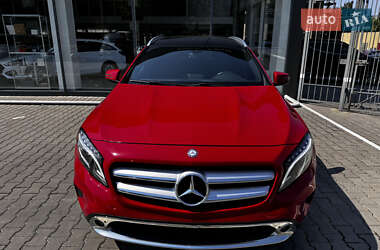 Позашляховик / Кросовер Mercedes-Benz GLA-Class 2015 в 