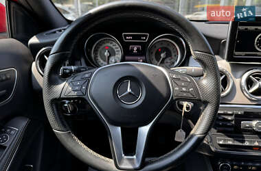Позашляховик / Кросовер Mercedes-Benz GLA-Class 2015 в 