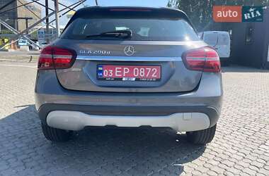 Внедорожник / Кроссовер Mercedes-Benz GLA-Class 2018 в 