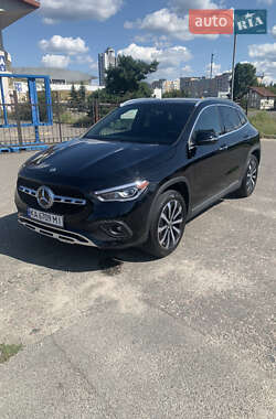 Внедорожник / Кроссовер Mercedes-Benz GLA-Class 2022 в 
