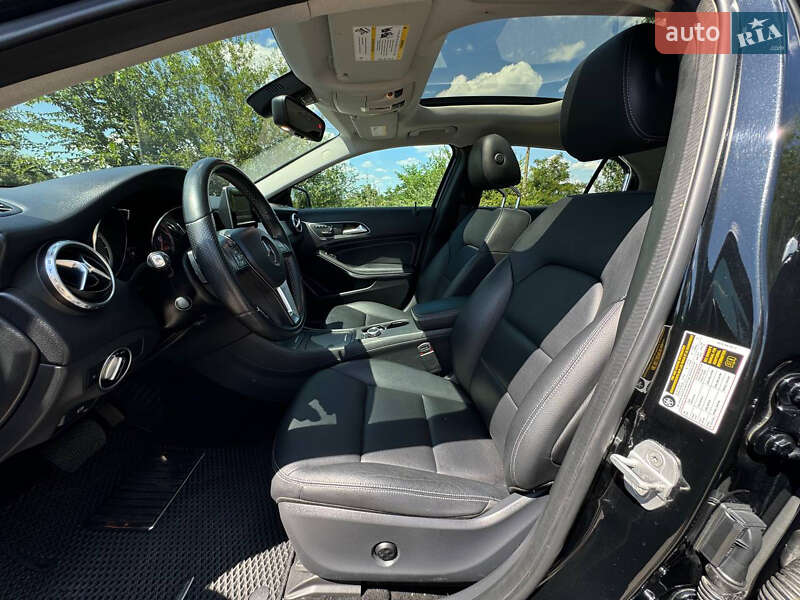 Внедорожник / Кроссовер Mercedes-Benz GLA-Class 2015 в Кривом Роге