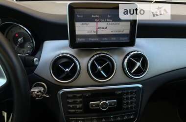 Позашляховик / Кросовер Mercedes-Benz GLA-Class 2015 в 