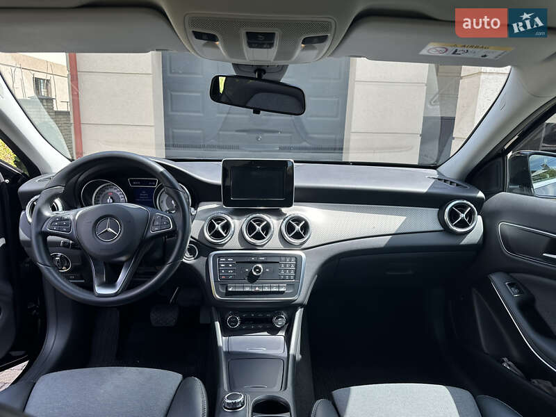 Внедорожник / Кроссовер Mercedes-Benz GLA-Class 2016 в Ивано-Франковске