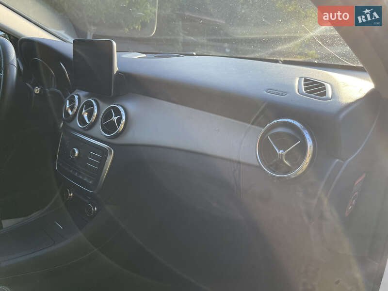 Внедорожник / Кроссовер Mercedes-Benz GLA-Class 2016 в Первомайске фото 15 Внедорожник / Кроссовер Mercedes-Benz GLA-Class 2016 в Первомайске