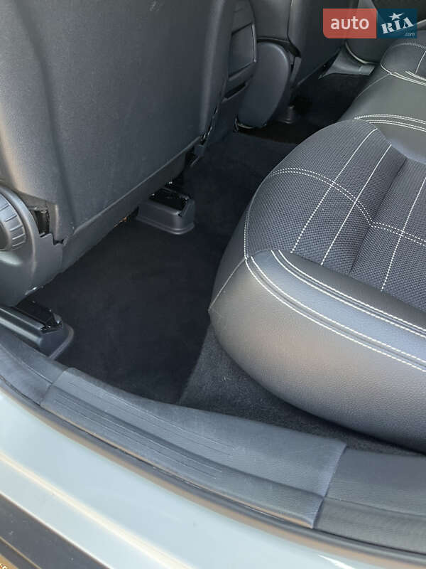 Внедорожник / Кроссовер Mercedes-Benz GLA-Class 2016 в Первомайске фото 21 Внедорожник / Кроссовер Mercedes-Benz GLA-Class 2016 в Первомайске